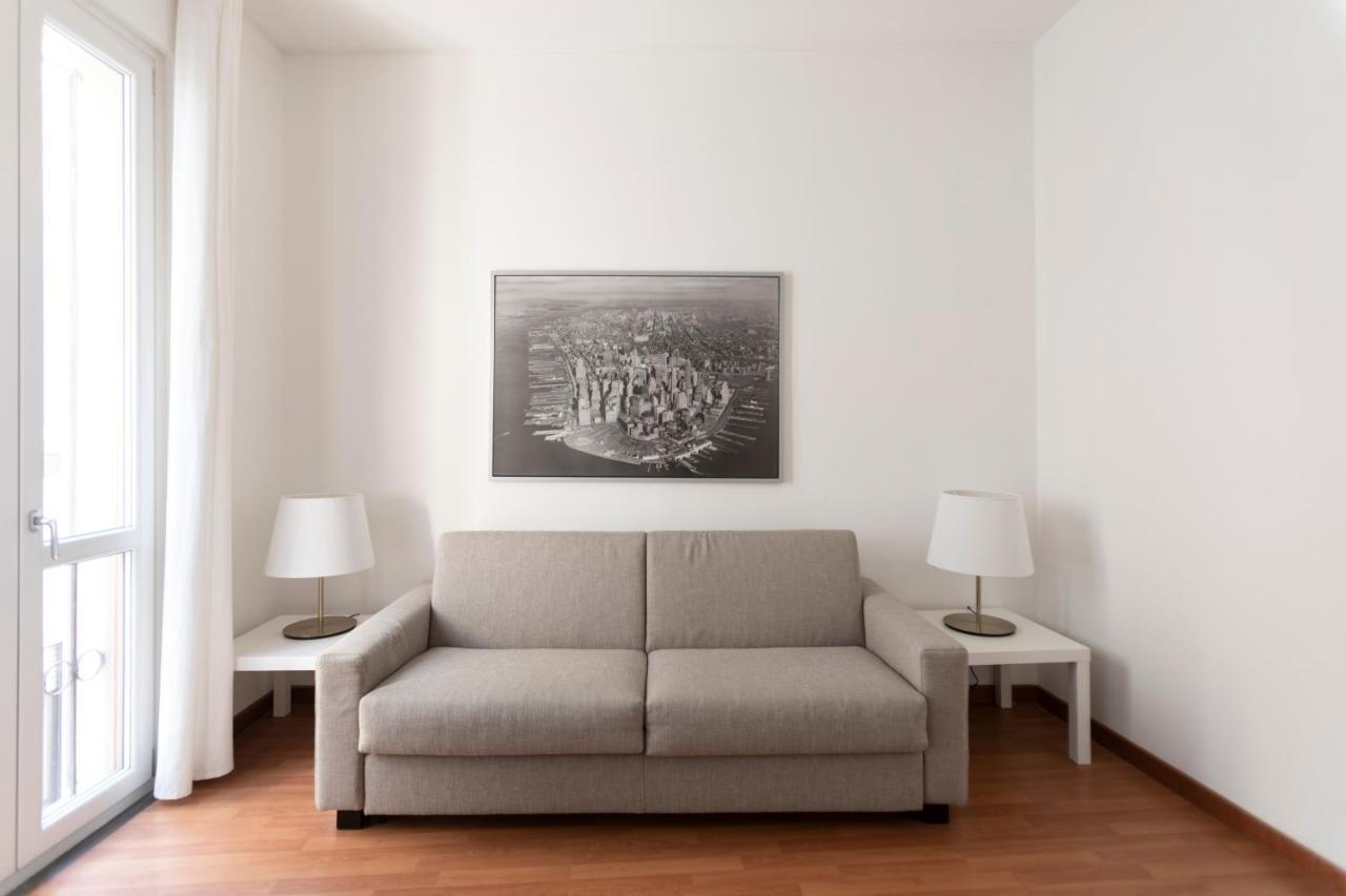 Brera - Fiori Chiari Charme Apartment Mailand Zimmer foto